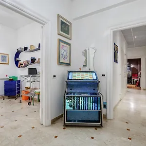 Holiday Jeans Apartamento